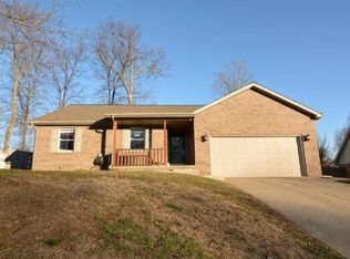 1435 Westwood Hills Dr, Evansville, IN 47720