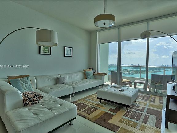 4th image of 900 Biscayne Blvd APT 3604