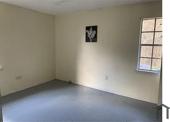 3 bed, 1000 sqft, $1,000 — Photo 4