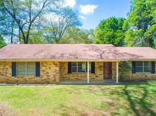 1005 Camille Dr, Longview, TX 75605