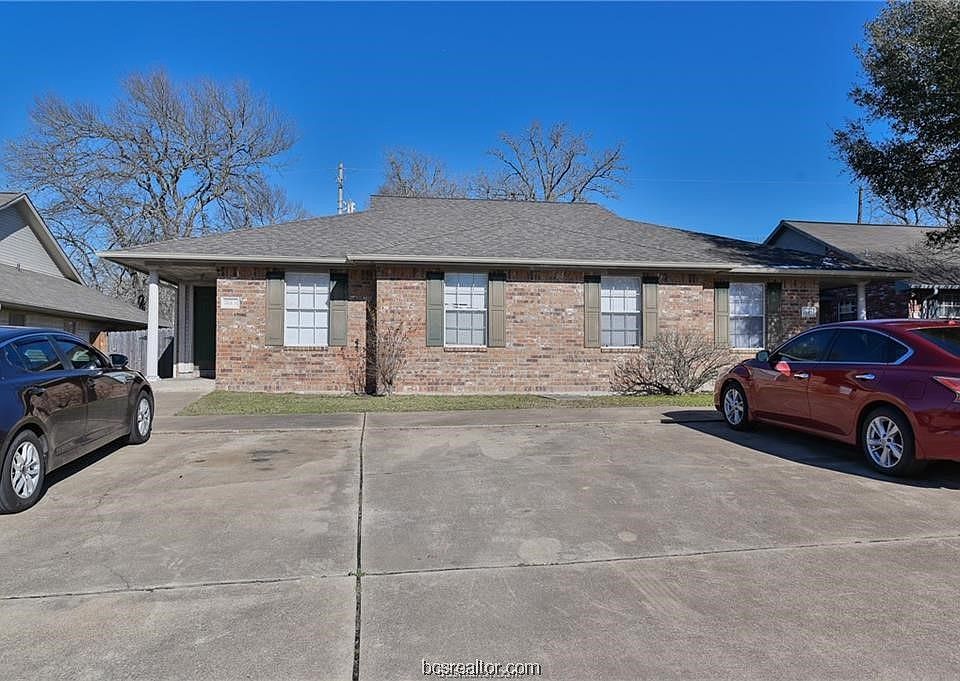 1st image of 2104 Hidden Hollow Cir #A