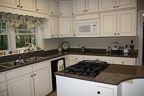 5th image of 301 Vickie Ln