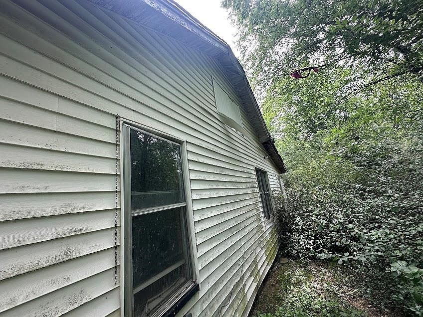 2nd image of 609 N Martin Luther King Ave