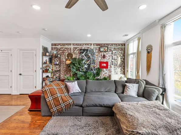 193 Halladay Street image 4 of 49