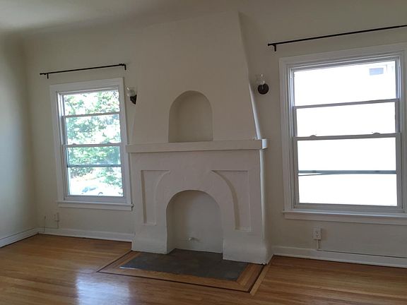 2nd image of 7954 Blackburn Ave APT 4