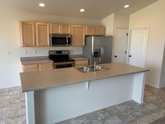 4th image of 6426 San Isabel Ave