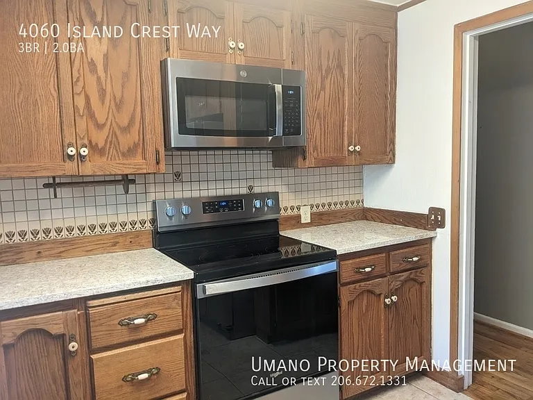 4060 Island Crest Way — Photo 9