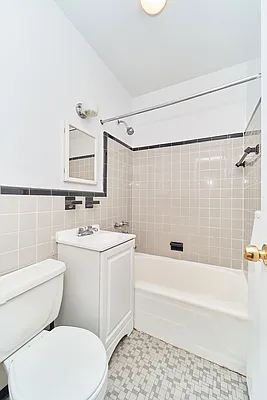 Rented by Living New York | media 9