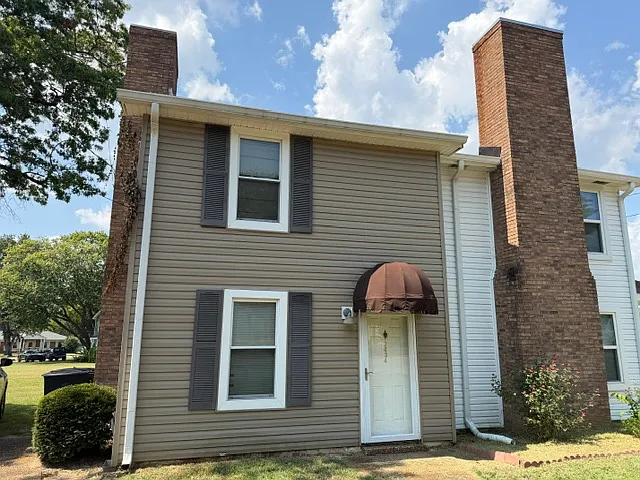 2434 Robbie Ct