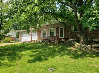 1807 Cottonwood Dr, Imperial, MO 63052