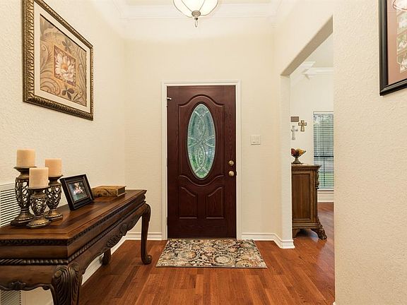 3rd image of 2279 Riveroaks Dr