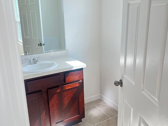 2nd image of 1167 Sand Torch Cir #1167
