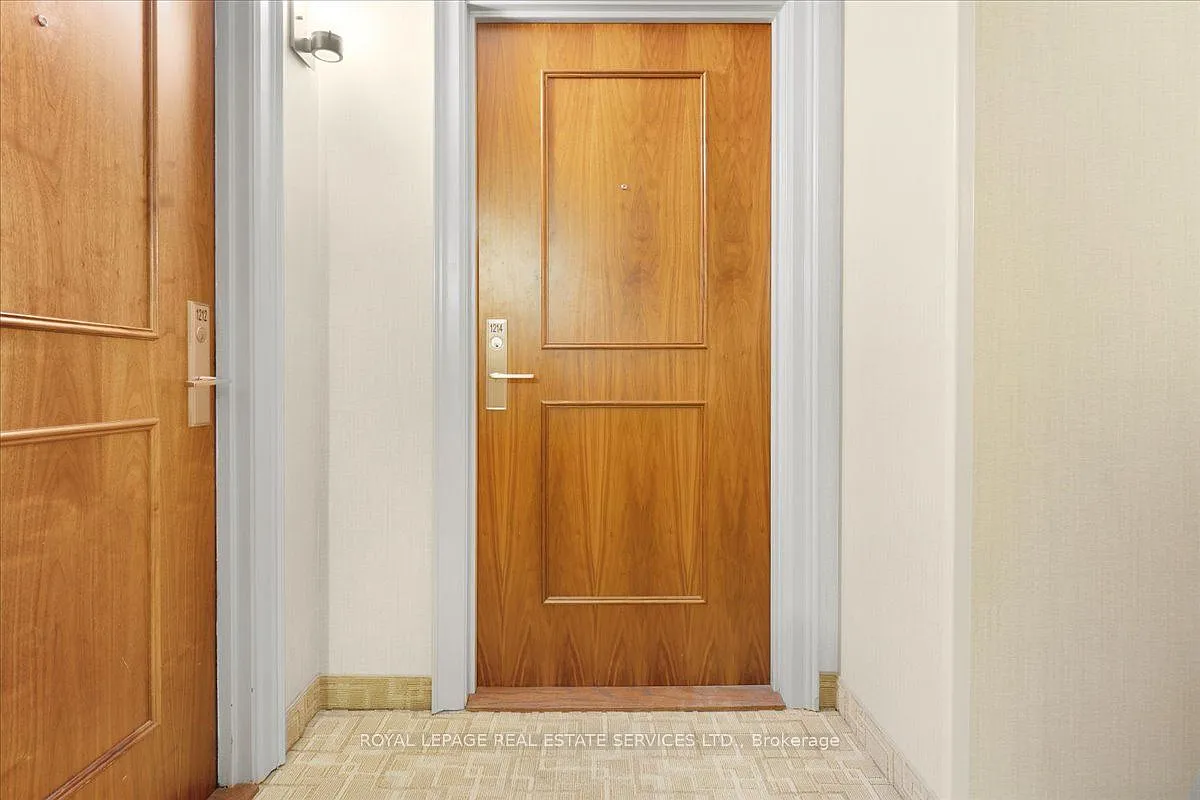Studio, $1,950 — Photo 3