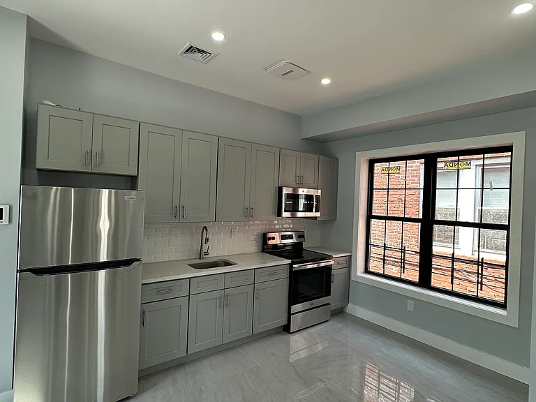 1807 Randall Ave #2A — Photo 2