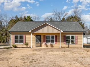 352 Old Speedway Dr NW, Concord, NC 28027