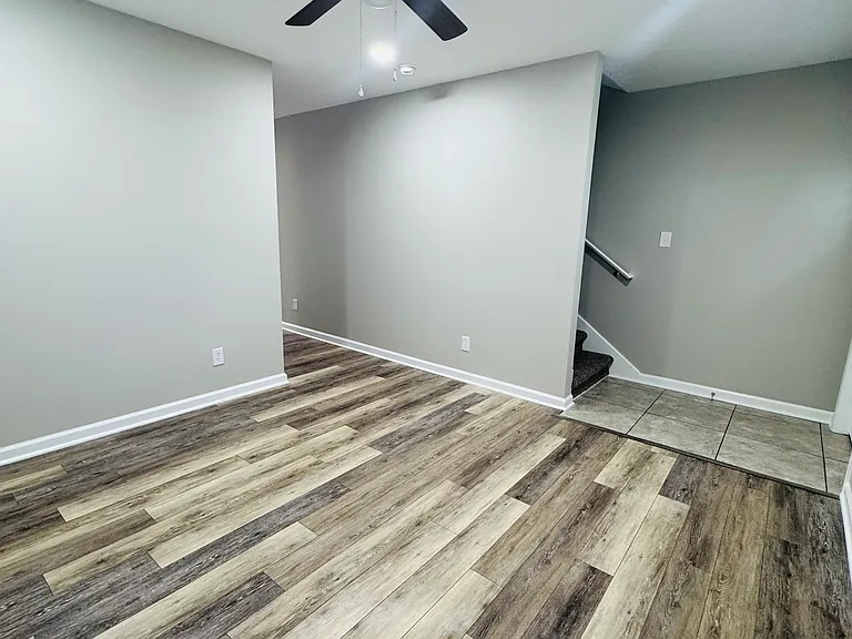 120 E Harrison St — Photo 13