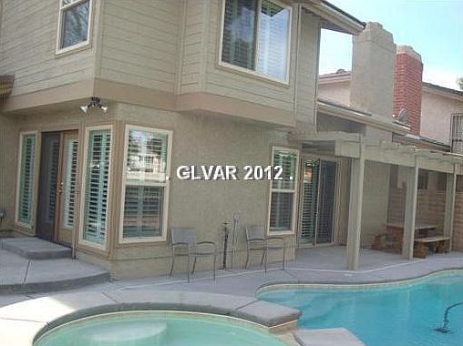 1st image of 1048 Pinehurst Dr