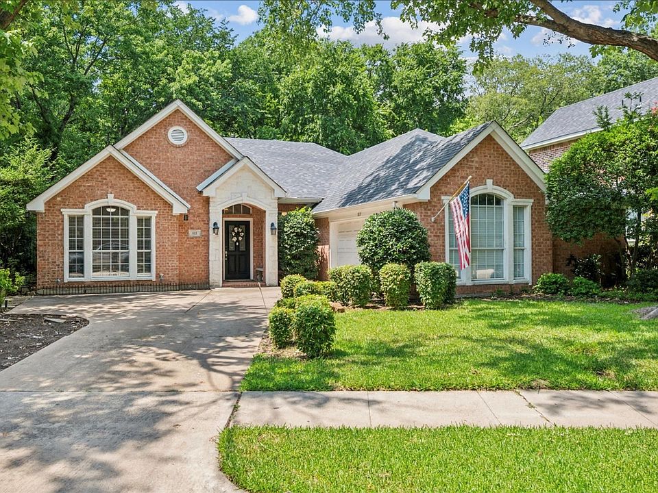 1st image of 815 Rolling Meadows Ct
