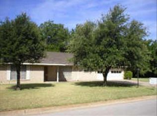 3936 Van Deman Dr, Benbrook, TX 76116