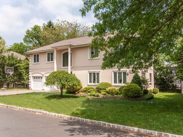 128 5th St, Cresskill, NJ 07626