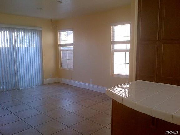 4th image of 450 N Placer Privado