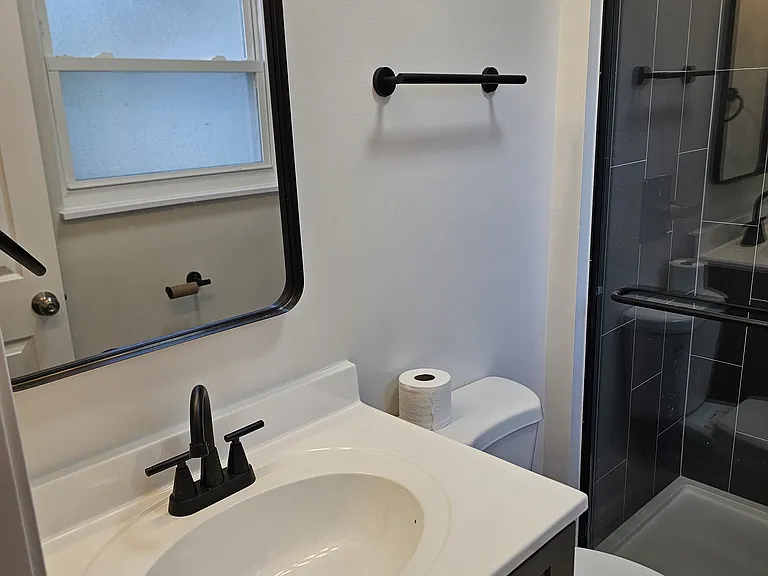 32 N 98th St #2 — Photo 10
