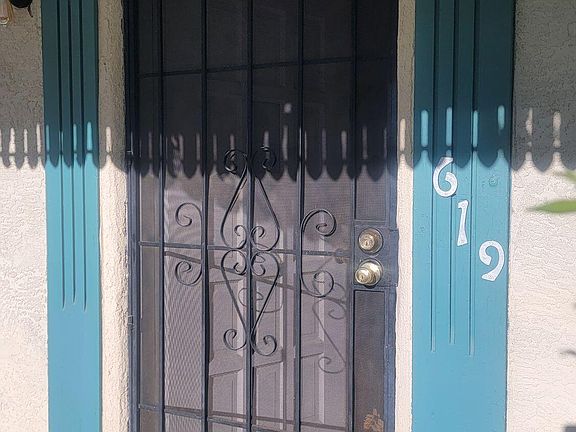 5th image of 619 Adams St NE
