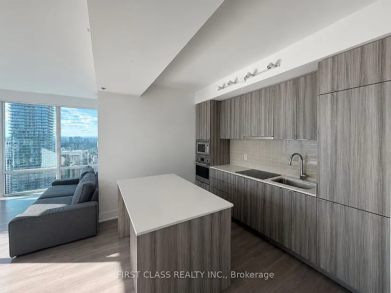 955 Bay St #Penthouse 4106 — Photo 5