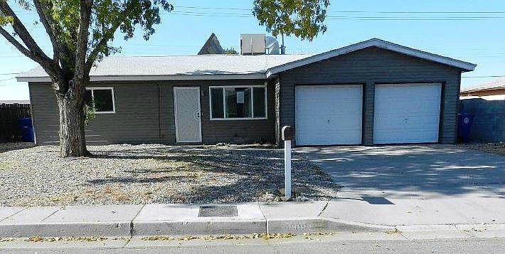 1st image of 4609 Jennifer Dr NE