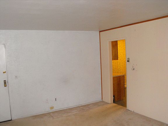 4th image of 2826 Madison Ave Unit 1B