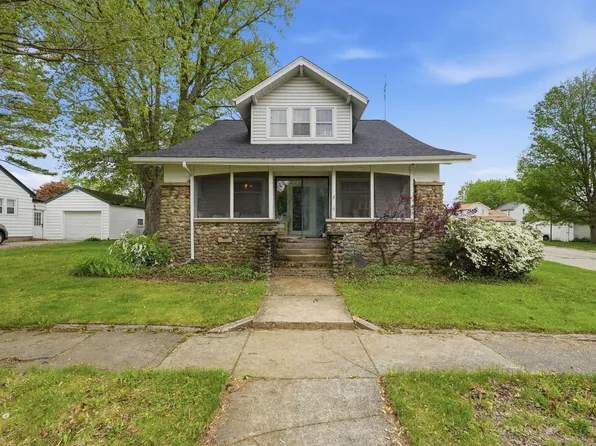 404 S Van Scoyoc St, Avilla, IN 46710