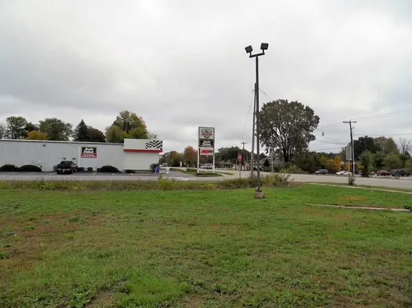 711 E Cedar Ave, Gladwin, MI 48624