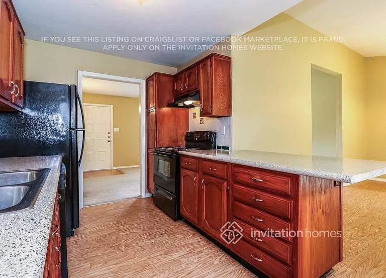 324 Matterhorn St — Photo 8