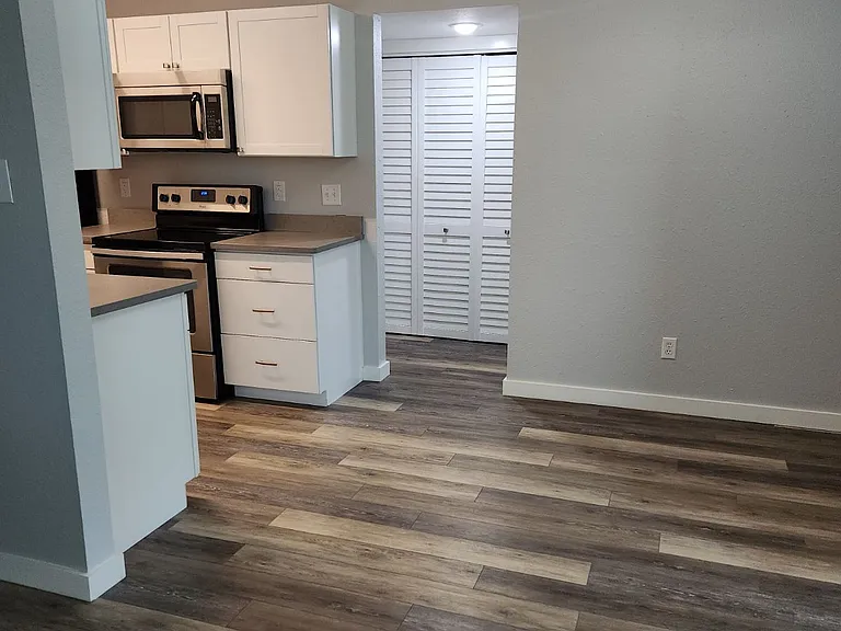 1807 Harbor Dr #D — Photo 4