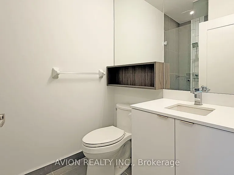 60 Princess St #205 — Photo 15
