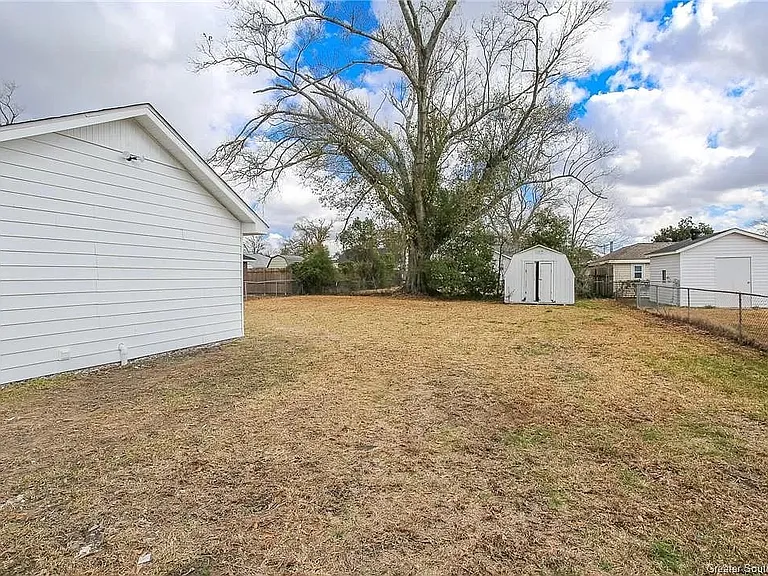 3809 Common St — Photo 18