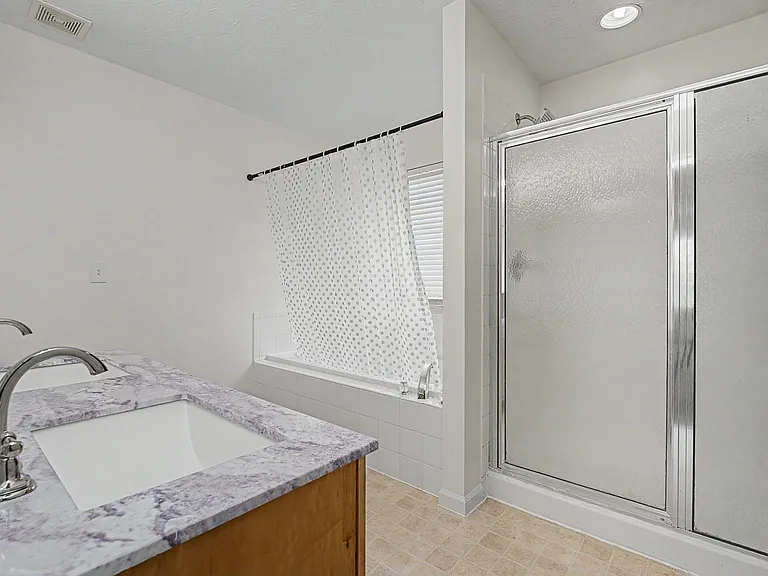 7973 Seabury Ct — Photo 35