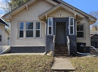 1022 E 8th St, Des Moines, IA 50316