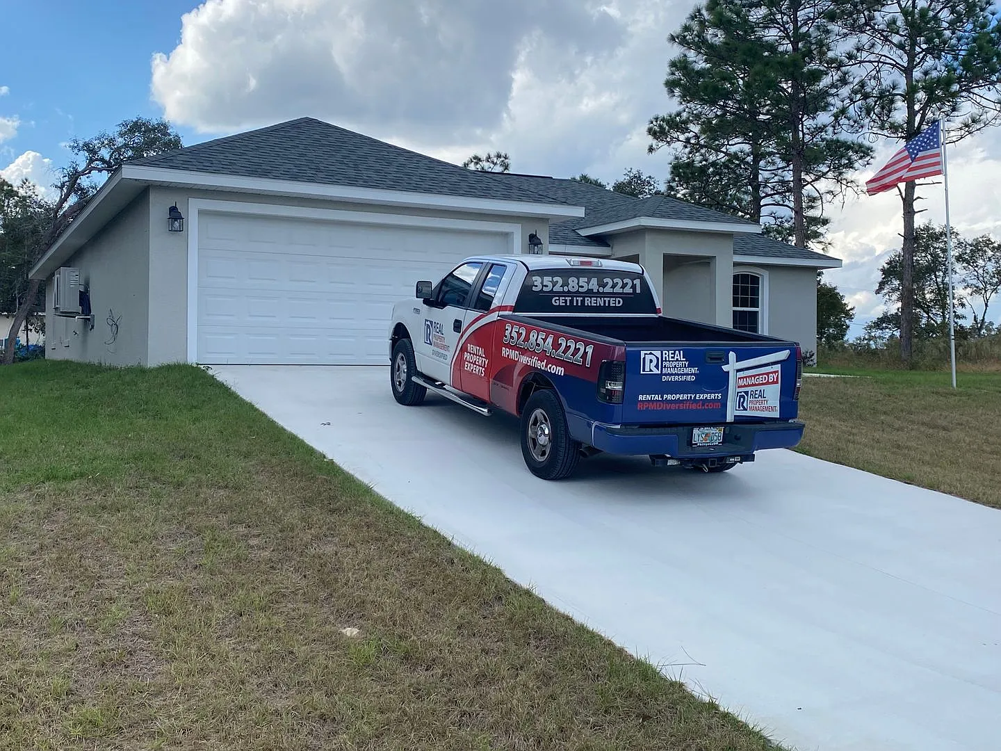 Custom Home - Desirable SW Ocala neighborhood 3/2/2 ** Wont Last** — Photo 3
