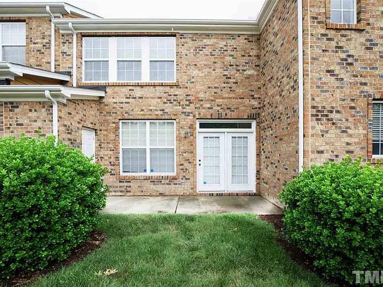 1003 Remington Oaks Cir — Photo 22