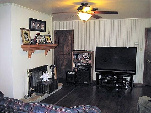 5th image of 1207 Park Dr