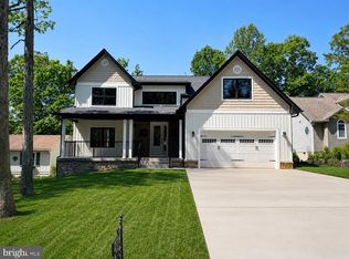 218 Birdie Rd, Locust Grove, VA 22508