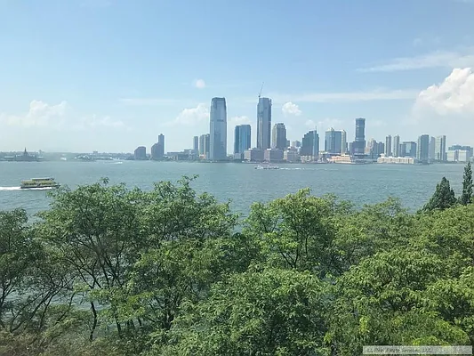 Rented by LL Real Estate Services | media 1