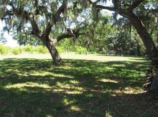 N Temple Ave, Howey in the hills, FL 34737