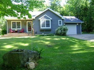 148 General Leroy Manor Rd, Morrisonville, NY 12962