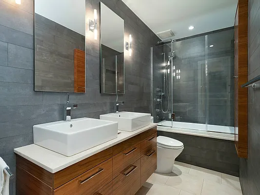 Sold by Sotheby's International Realty | media 29