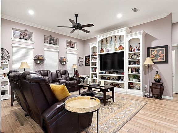 3rd image of 3514 Plazas Del Lago Dr
