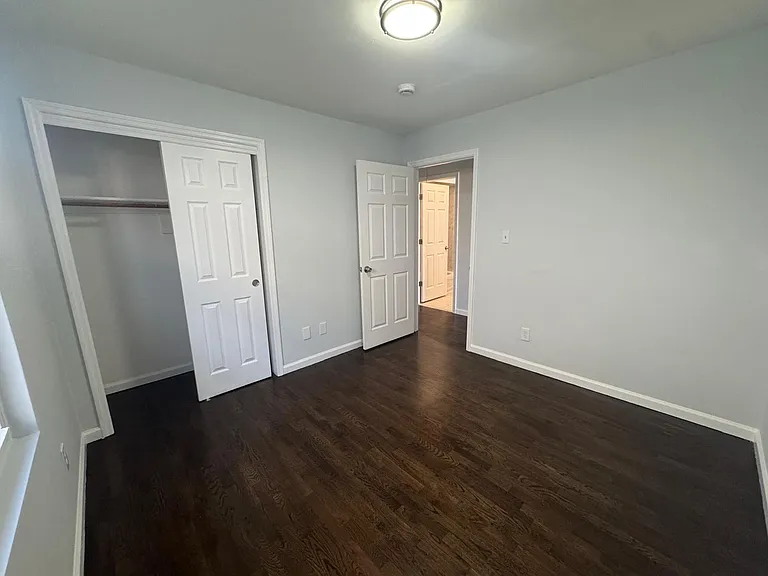 1057 Bond St #2 — Photo 6