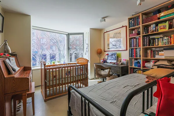 Sold by Battery Park Realty | media 9