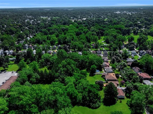 29 Gaffney Rd #83, Lockport, NY 14094